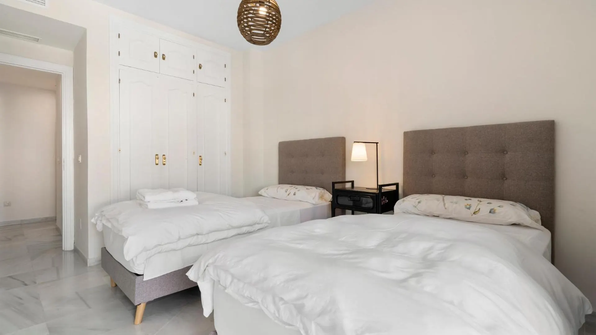 Sea View 2-Bedroom Apartment With Pool Marbella 0*,  İspanya
